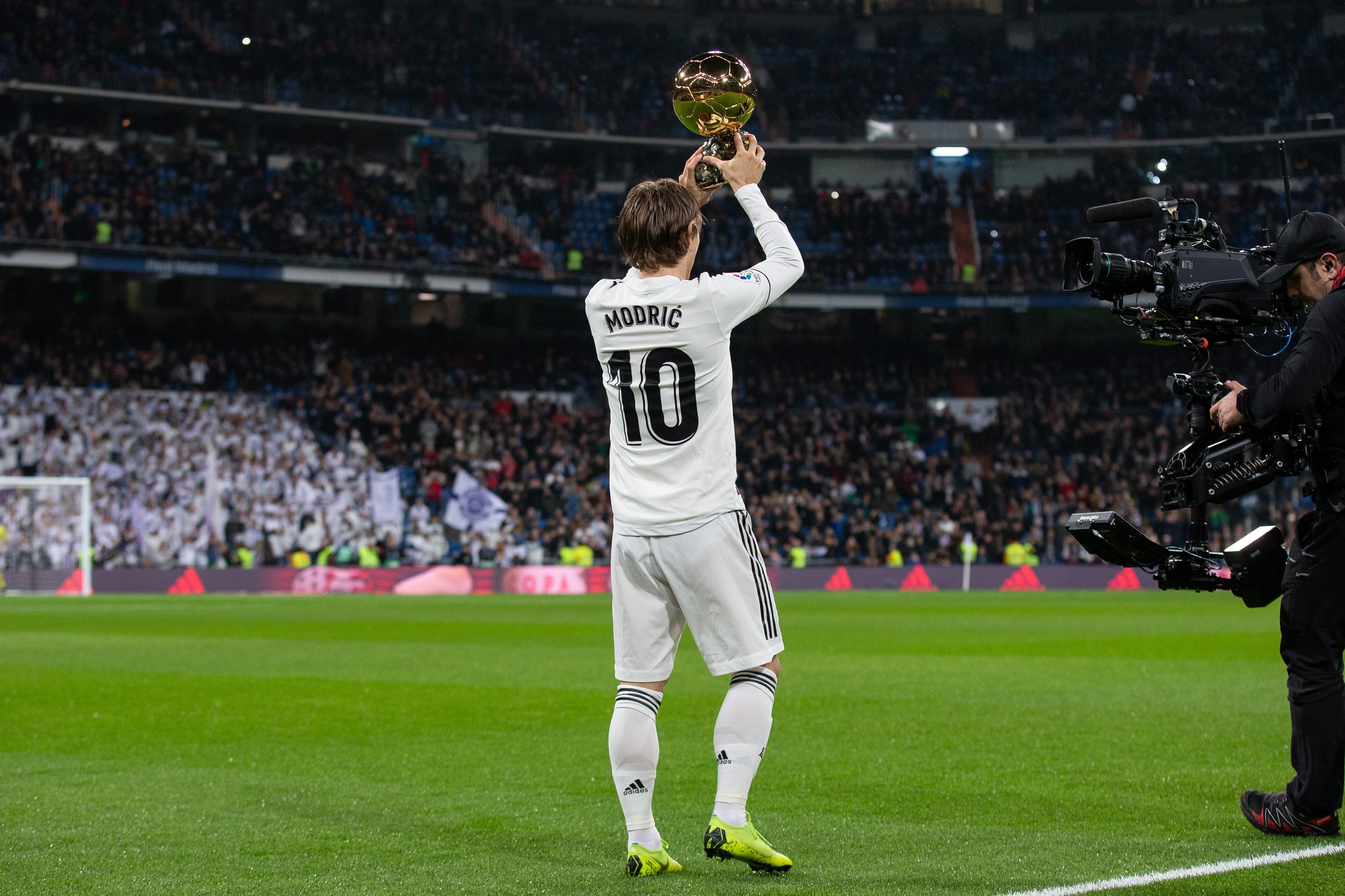 希勒：格林伍德去牙买加是正确的选择，他需要安定下来